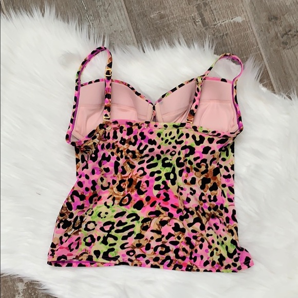 Victoria’s Secret tanking top - Picture 2 of 3